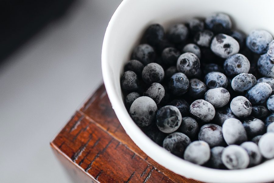 blueberries in white cup