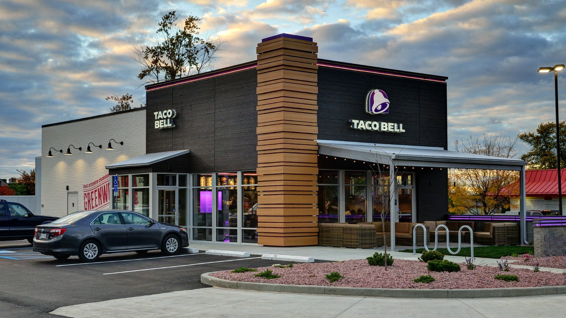 Taco Bell Storefront