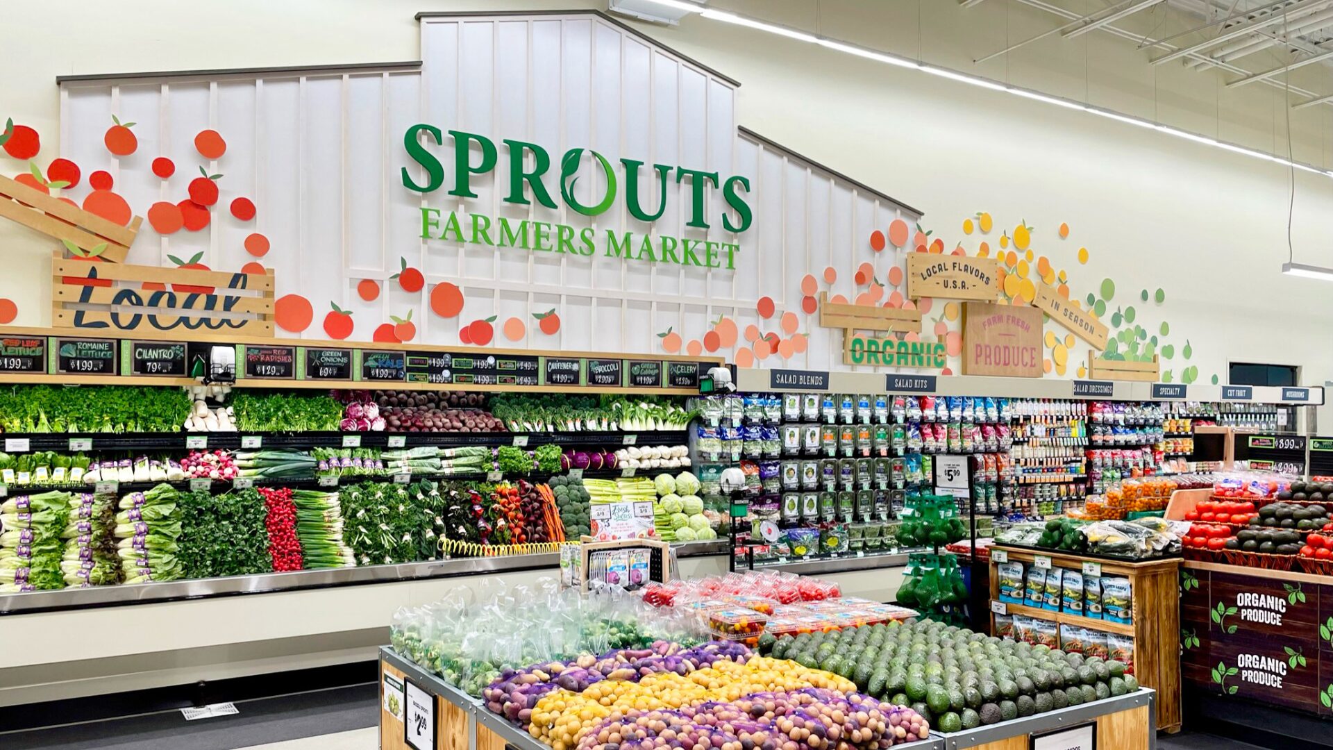 Specialty Grocers Sprouts interior